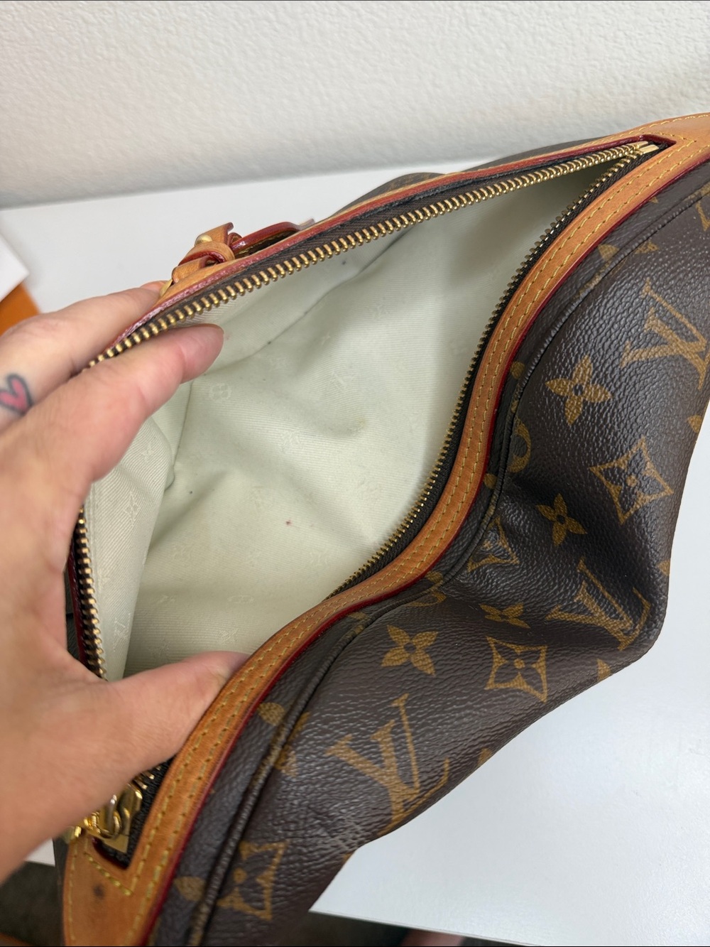 Louis Vuitton High Rise M46784 - Picture 11 of 15